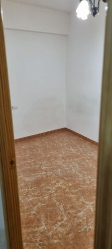 PISO C/ MARÍA AUXILIADORA JUNTO IGLESIA SAN LORENZO