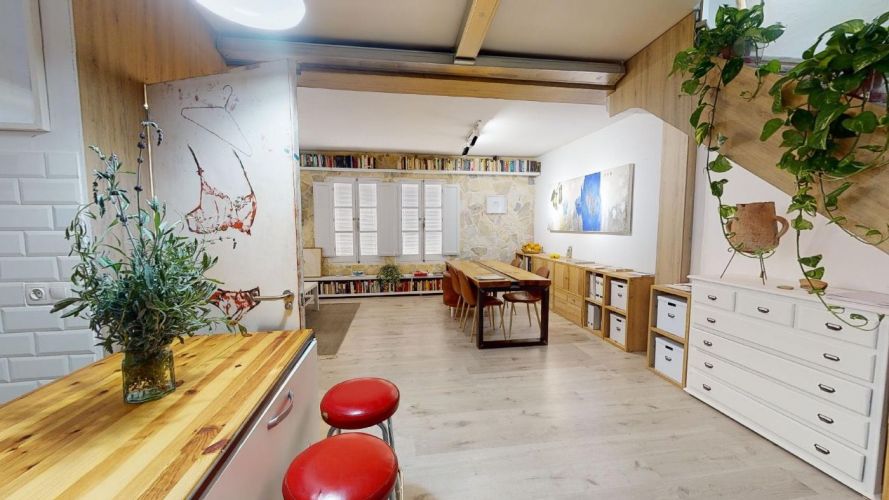 EXCLUSIVA VIVIENDA SITUADA JUNTO A PALACIO DE VIANA
