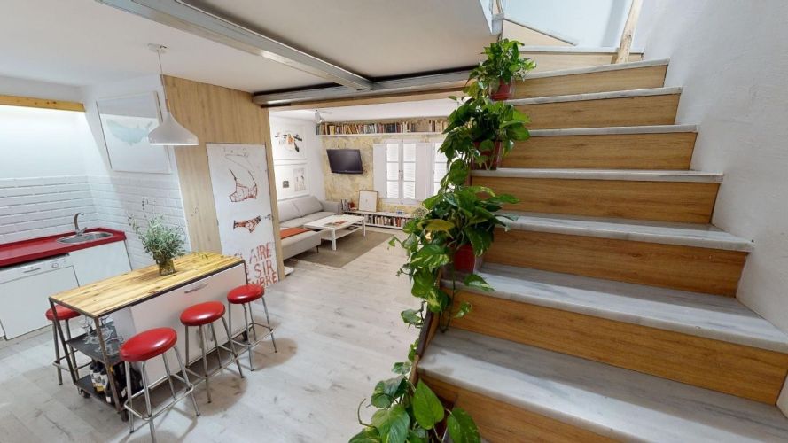 EXCLUSIVA VIVIENDA SITUADA JUNTO A PALACIO DE VIANA