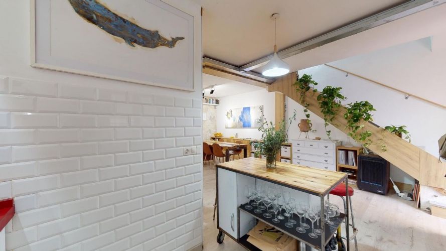 EXCLUSIVA VIVIENDA SITUADA JUNTO A PALACIO DE VIANA