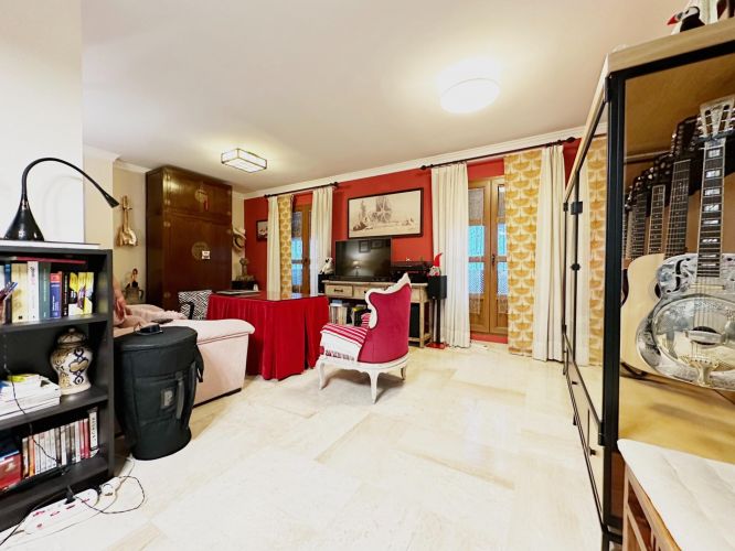 EXPECTACULAR DUPLEX EN PLENO CENTRO JUNTO A CORREDERA