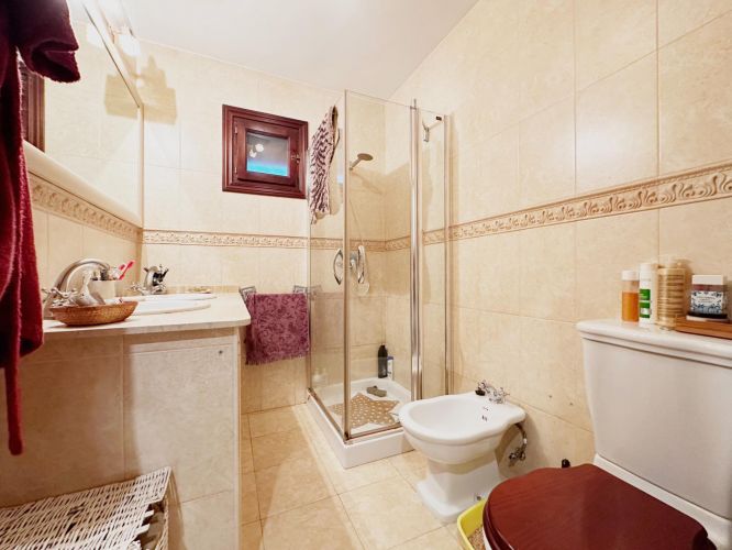 EXPECTACULAR DUPLEX EN PLENO CENTRO JUNTO A CORREDERA