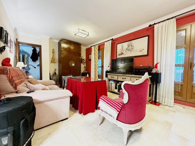 EXPECTACULAR DUPLEX EN PLENO CENTRO JUNTO A CORREDERA