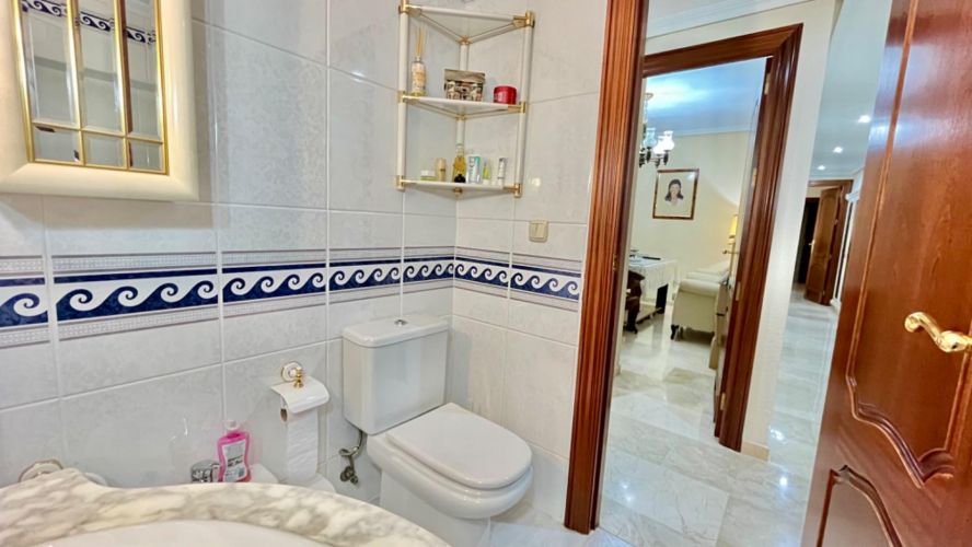 EXCELENTE PISO EN ZONA CENTRO