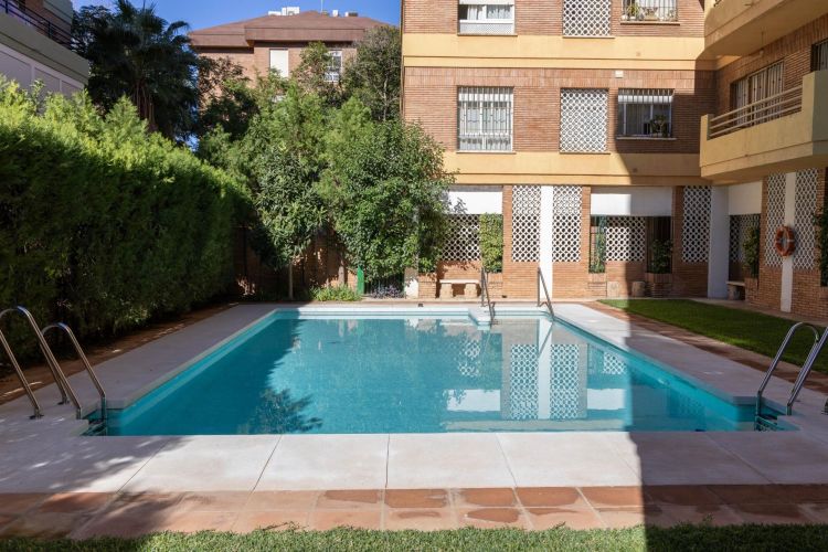 MAGNÍFICO PISO REFORMADO EN ZONA CAMPING