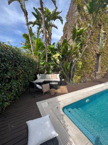 PRECIOSA CASA EN MIRABUENO