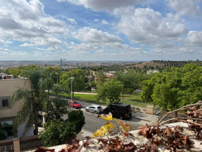 PRECIOSA CASA EN MIRABUENO