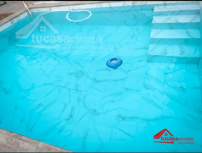 ESPECTACULAR CASA CON PISCINA Y GARAJE EN LAS URBANIZACIONES DE ALCOLEA