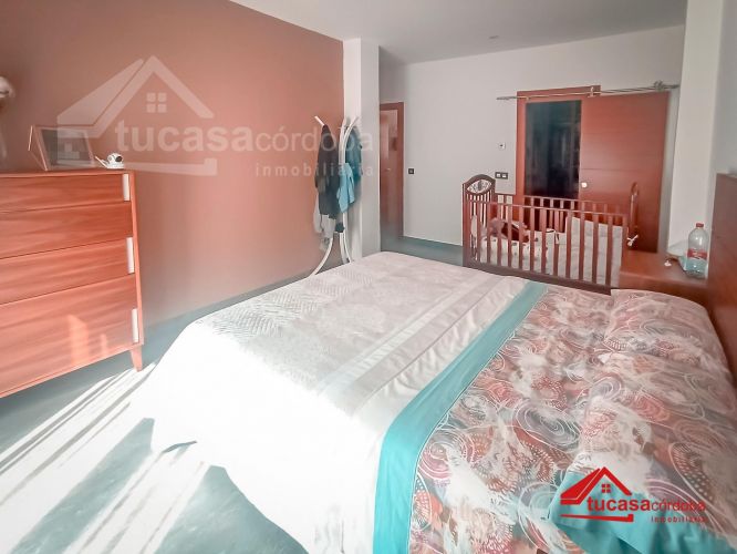 ESPECTACULAR CASA CON PISCINA Y GARAJE EN LAS URBANIZACIONES DE ALCOLEA