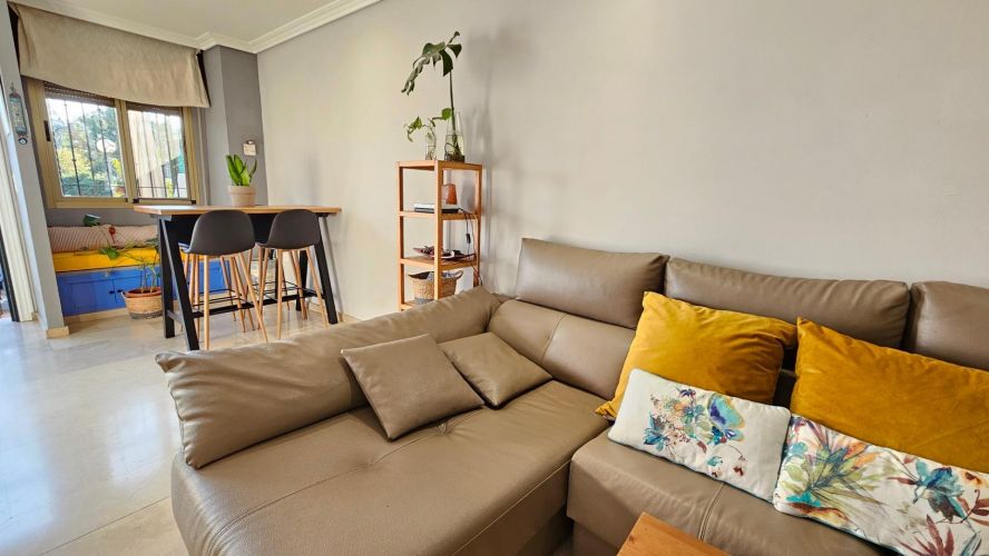 PISO SUPER ESPECIAL SITUADO EN ZONA CAMPING