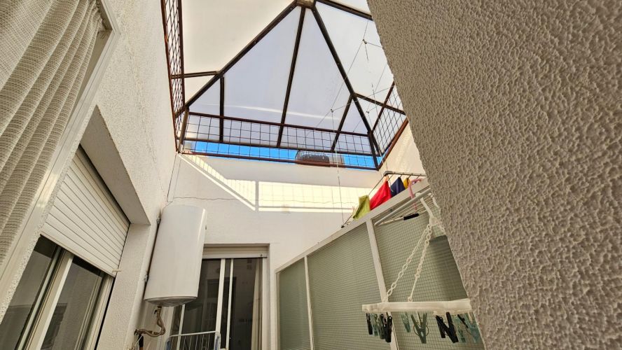 PISO SUPER ESPECIAL SITUADO EN ZONA CAMPING