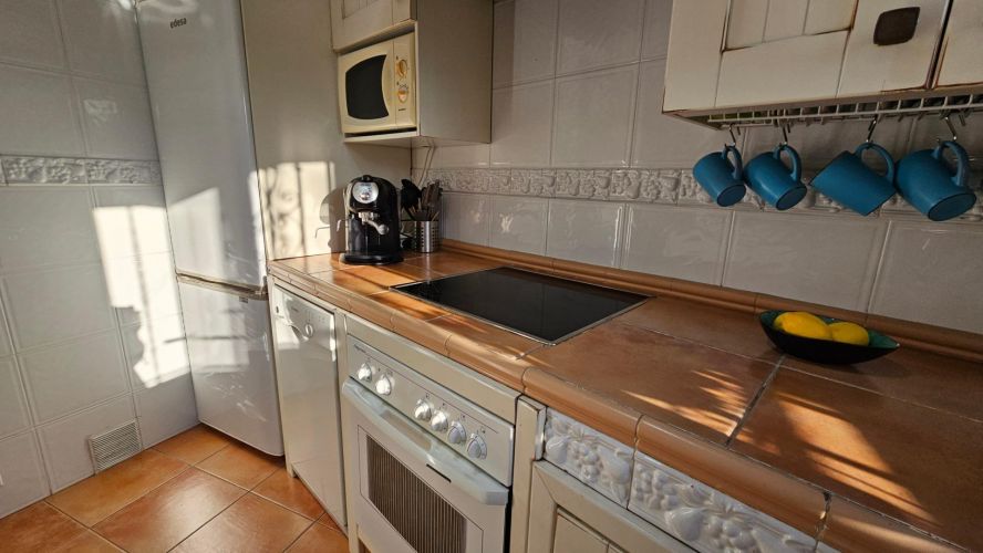 PISO SUPER ESPECIAL SITUADO EN ZONA CAMPING