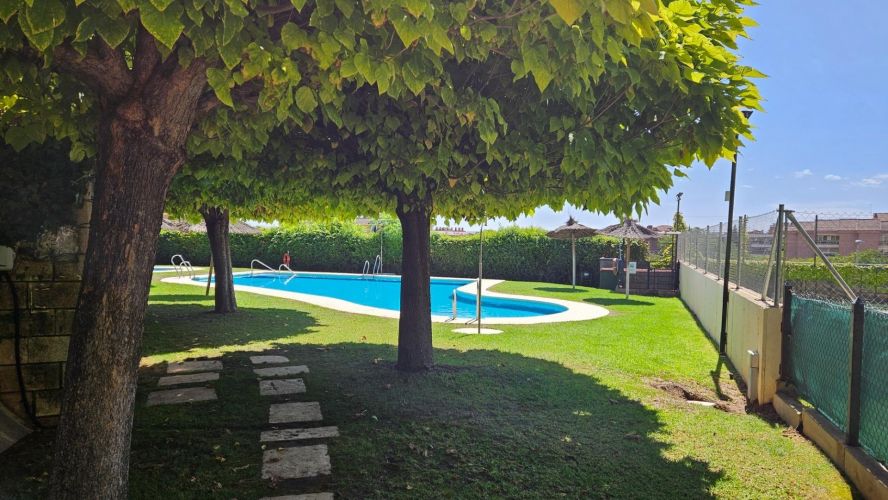 PISO SUPER ESPECIAL SITUADO EN ZONA CAMPING