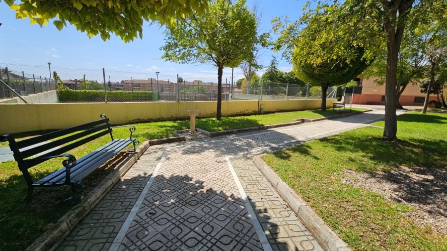 PISO SUPER ESPECIAL SITUADO EN ZONA CAMPING