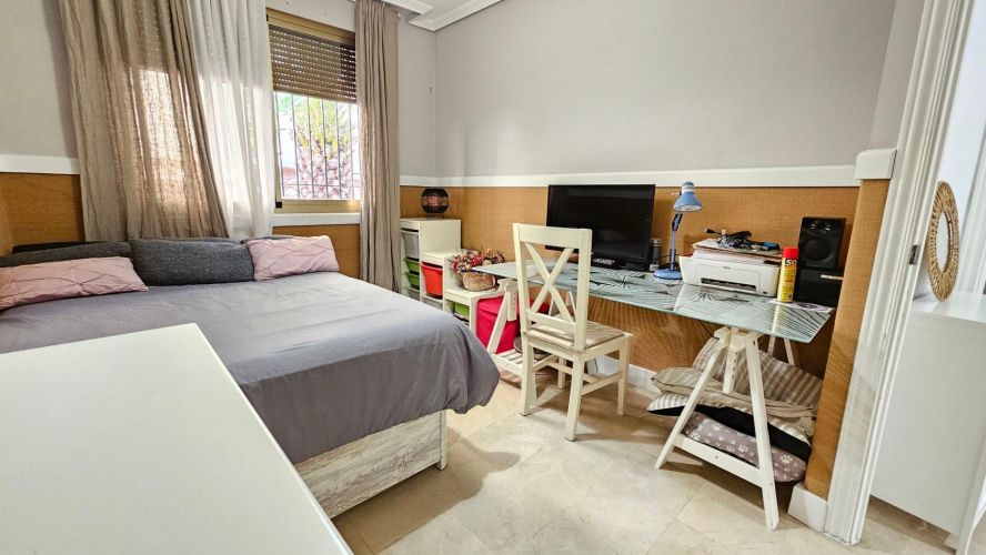 PISO SUPER ESPECIAL SITUADO EN ZONA CAMPING