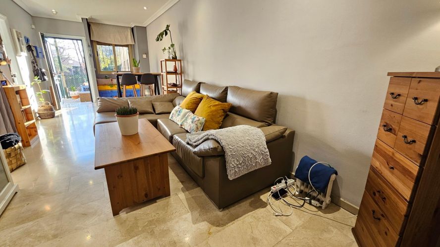 PISO SUPER ESPECIAL SITUADO EN ZONA CAMPING