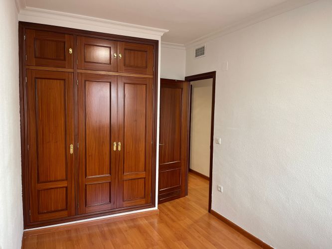 OPORTUNIDAD PISO EN VILLARUBIA