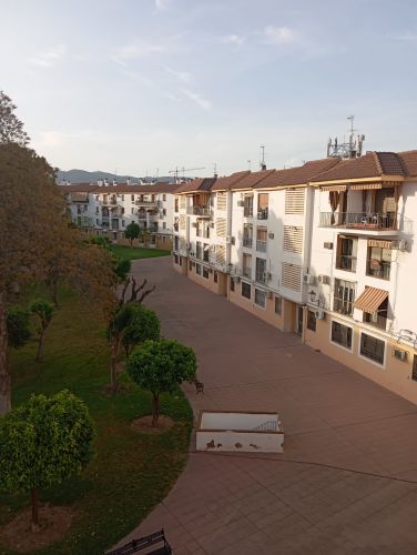 VIVIENDA JUNTO AL COLEGIO DEL CARMEN