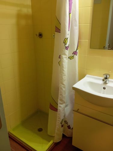 VIVIENDA JUNTO AL COLEGIO DEL CARMEN