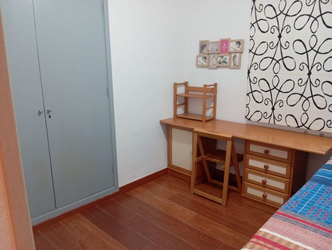 VIVIENDA JUNTO AL COLEGIO DEL CARMEN