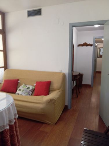 VIVIENDA JUNTO AL COLEGIO DEL CARMEN