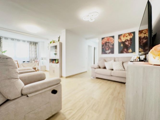 PRECIOSA VIVIENDA TOTALMENTE REFORMADA EN ZONA SANTUARIO
