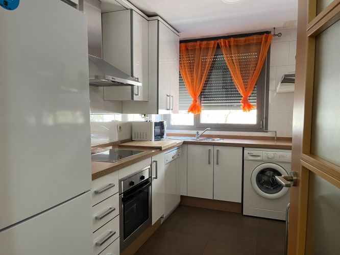 PISO EN ZONA RESIDENCIAL CON PISCINA