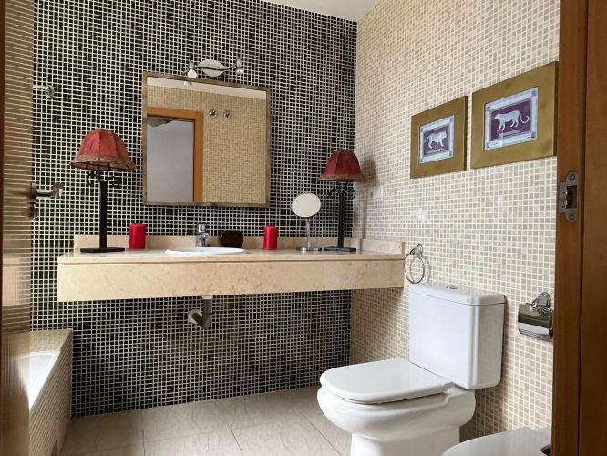PISO EN ZONA RESIDENCIAL CON PISCINA