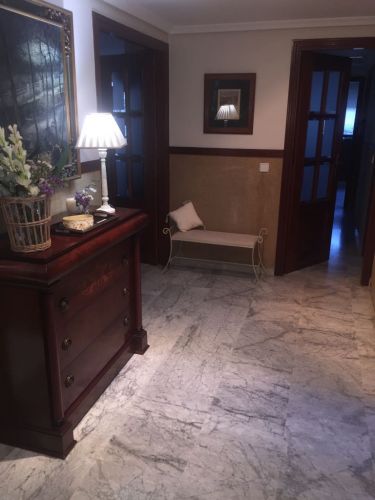 Magnifico bajo en zona residencial con terraza