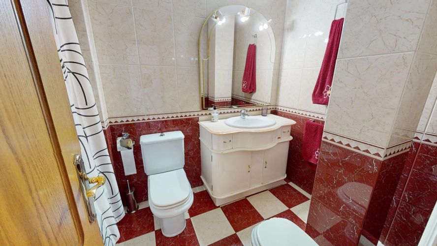 VIVIENDA EN NOREÑA