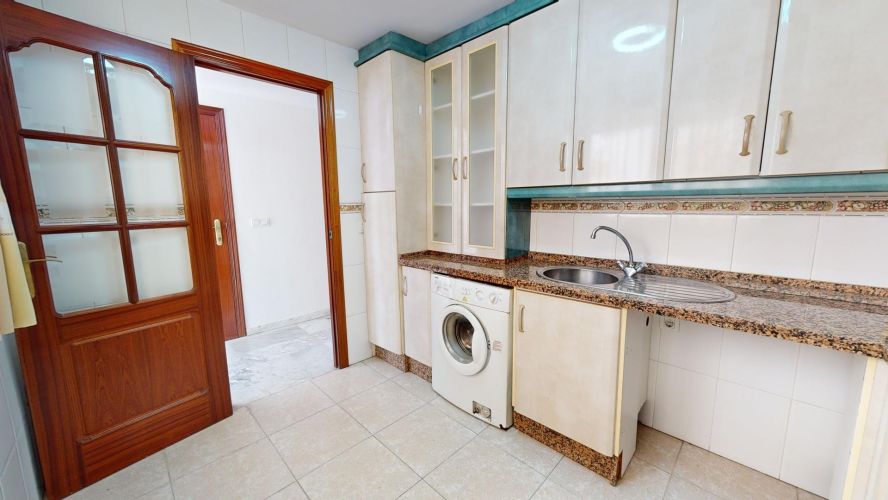 MAGNIFICA VIVIENDA EN AVDA ALMOGAVARES