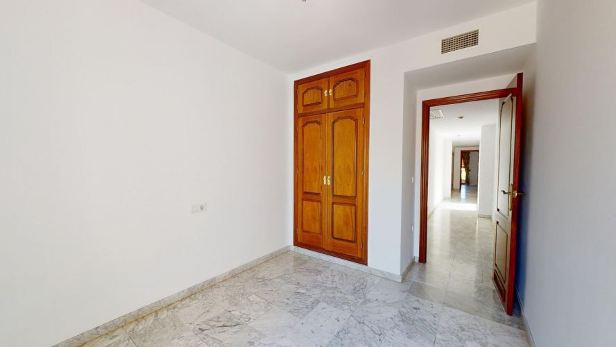 MAGNIFICA VIVIENDA EN AVDA ALMOGAVARES