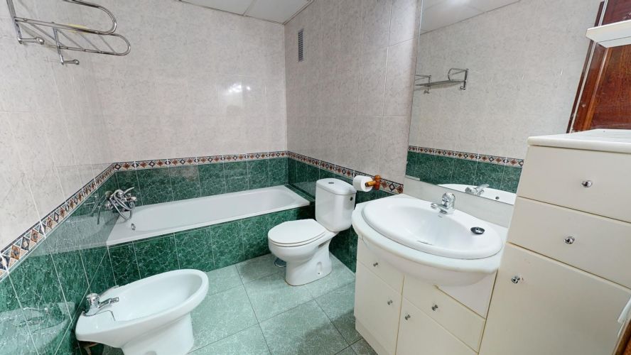 MAGNIFICA VIVIENDA EN AVDA ALMOGAVARES