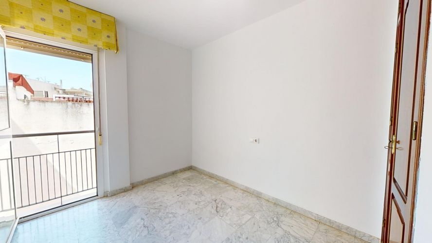 MAGNIFICA VIVIENDA EN AVDA ALMOGAVARES