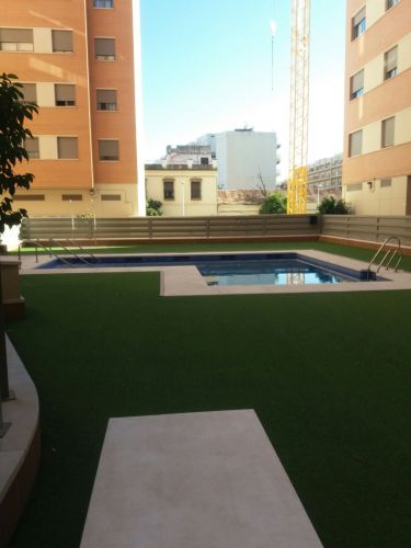 EXCELENTE VIVIENDA, PRIMERAS CALIDADES, PISCINA, TRASTERO Y COCHERA DE RECIENTE CONSTRUCCIÓN,