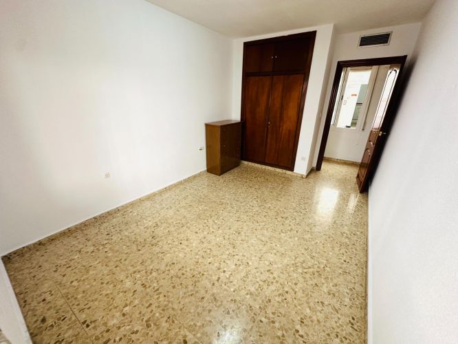 PISO EN CORDOBA ZONA COLON 