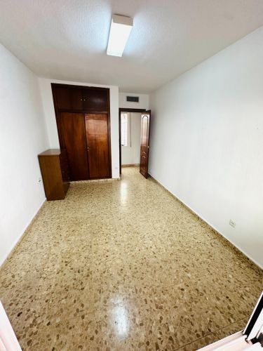 PISO EN CORDOBA ZONA COLON 