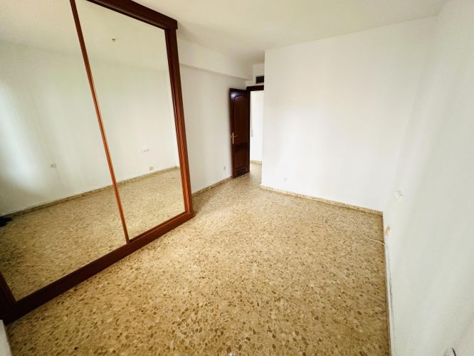 PISO EN CORDOBA ZONA COLON 