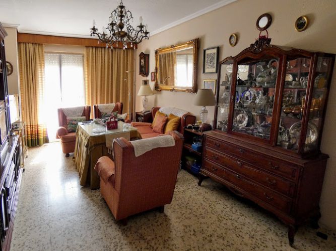 piso de cuatro dormitorios en los patos