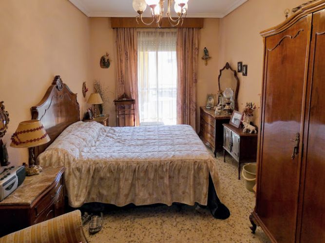 piso de cuatro dormitorios en los patos
