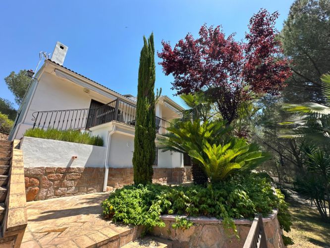 VILLA DE LUJO EN CORDOBA LAS JARAS