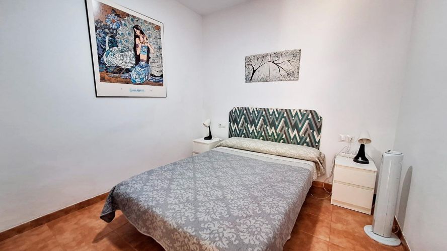 LOCAL APARTAMENTO JUNTO LA CALAHORRA 