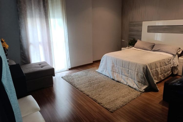 Espectacular piso de 4 dormitorios completamente reformado ideal para inversores o familias