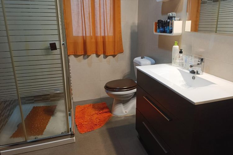 Espectacular piso de 4 dormitorios completamente reformado ideal para inversores o familias