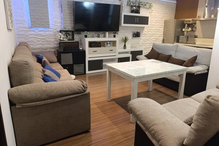 Espectacular piso de 4 dormitorios completamente reformado ideal para inversores o familias