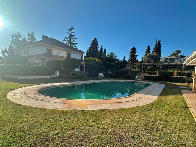CHALET INDEPENDIENTE EN VENTA EN LA ZONA BRILLANTE 