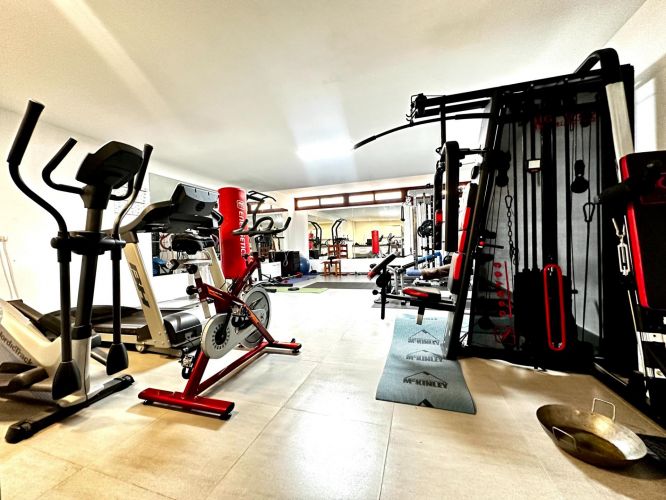 ¡¡CHALET EN VENTA EN EXCELENTE UBICACIÓN!!