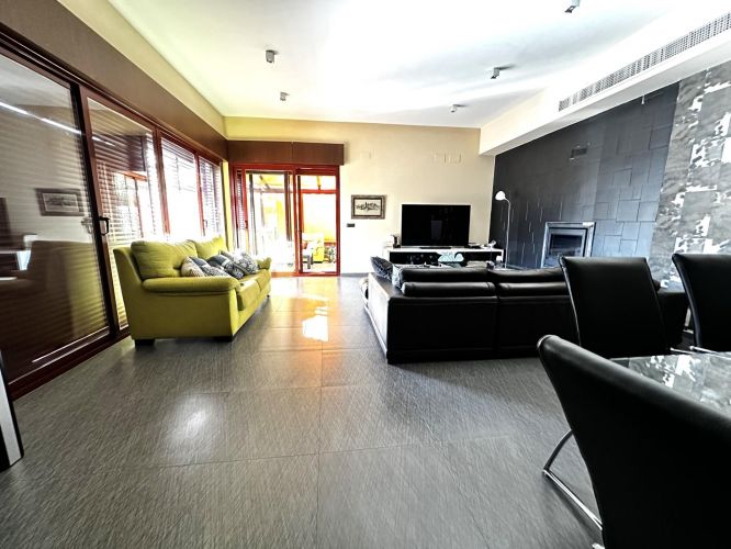 ¡¡CHALET EN VENTA EN EXCELENTE UBICACIÓN!!