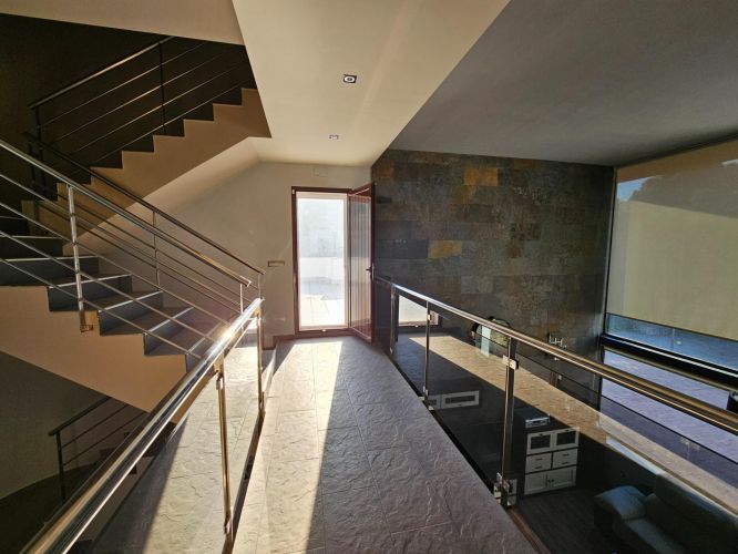 CHALET DE LUJO :MODERNIDAD Y NATURALEZA SE UNEN