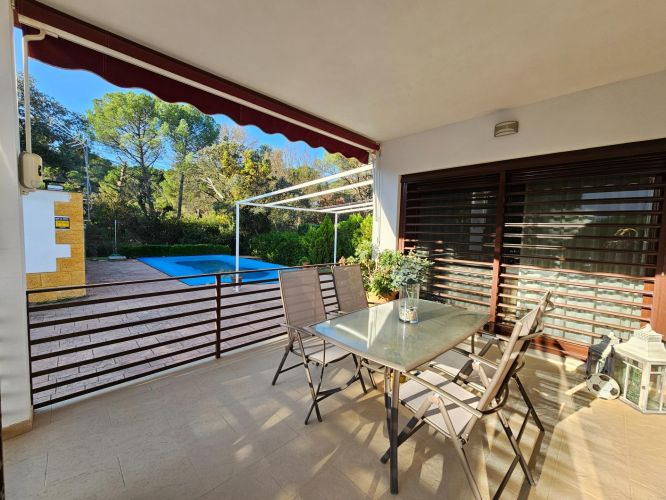 CHALET DE LUJO :MODERNIDAD Y NATURALEZA SE UNEN